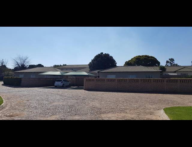 BUSINESS FOR SALE IN CLOVERDENE
